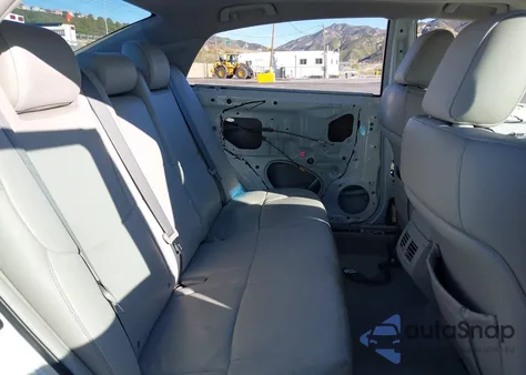 2011 Toyota Avalon Limited z USA, uszkodzony, nr VIN 4T1BK3DBXBU434658